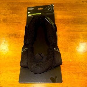 Nike Light Resistance Band Black & Green 20 lbs Resistance 87265 New With Tags